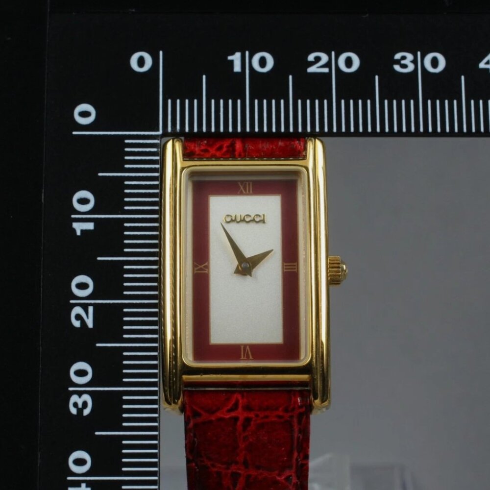 GUCCI 2600L Red Dial Gold Plated Quartz Ladies Watch From - Picture 6 of 7